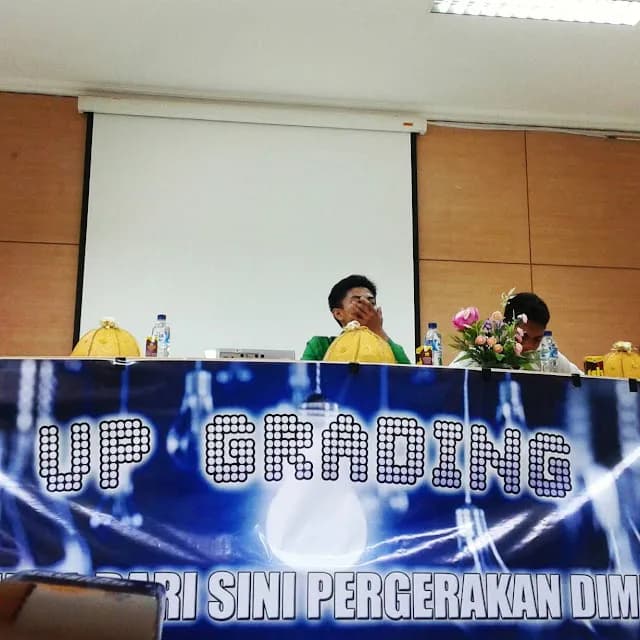 UPGRADING HMJ FARMASI UINAM PERIODE 2015/2016