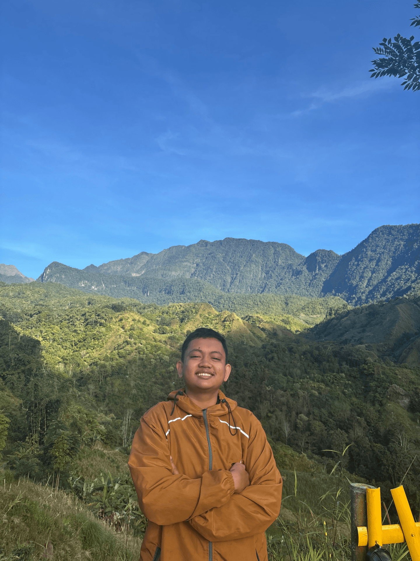 Ketika Desa Dibangun, tetapi Rakyat Masih Bertanya: “Kalau Sakit, Harus ke Mana?”